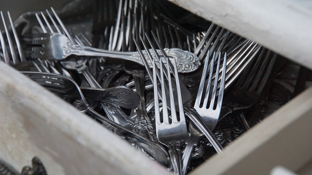 Kitchen storage drawer